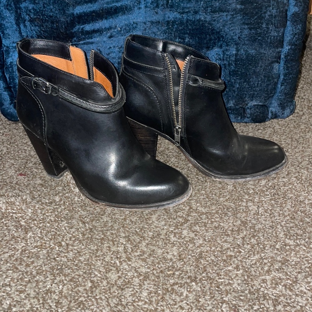 Frye Jenny ankle boots
